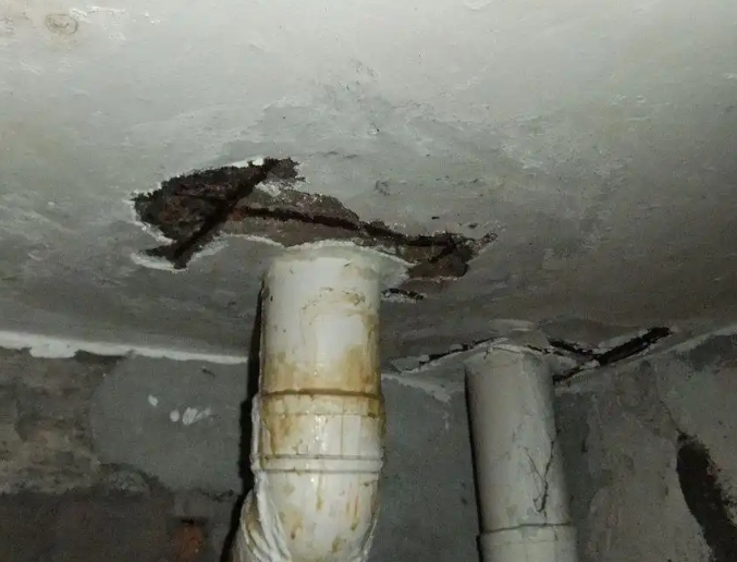 李沧卫生间漏水维修公司浅析李沧卫生间渗水维修的方法